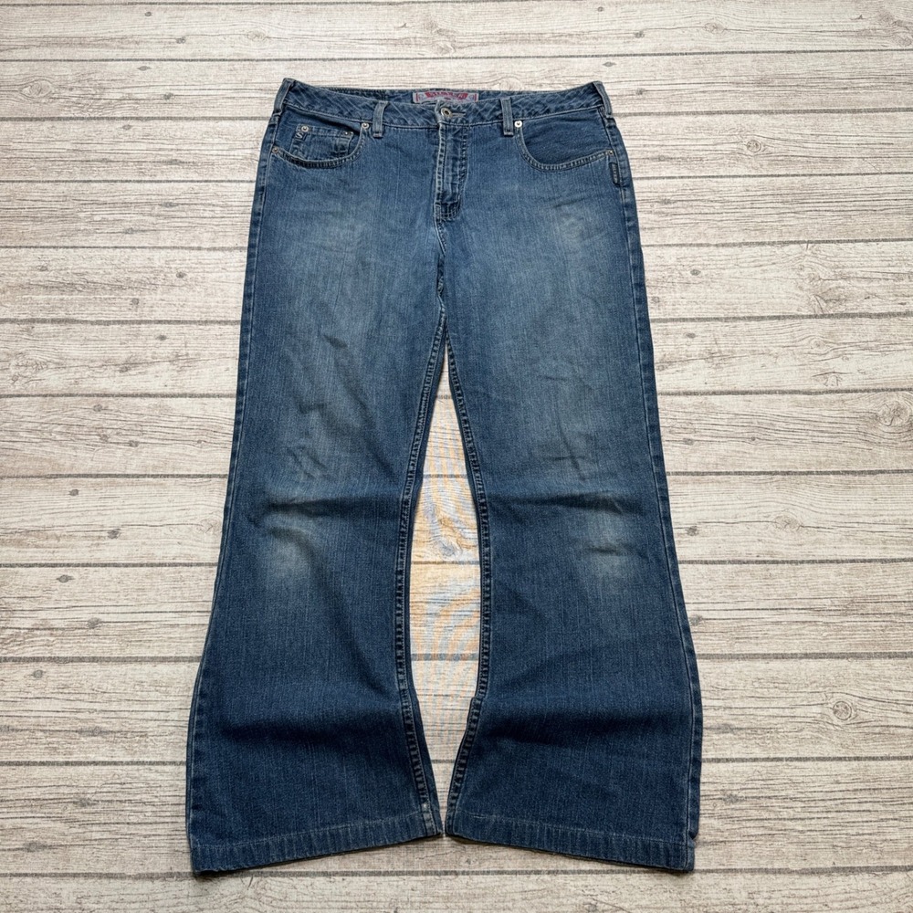 Y2K Silver Jeans Women's 32x30 Blue Denim Medium Wash Bootcut Relaxed Fit Canada